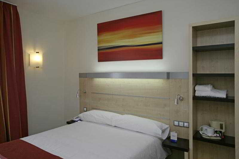 Hotel Express 22@ By Ihg 3*